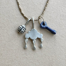 Load image into Gallery viewer, Key charm Lapis lazuli - Solid 14kt gold jump ring