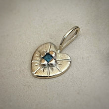 Load image into Gallery viewer, OOAK Heart sapphire 10kt solid yellow gold pendant/charm