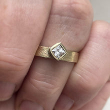 Load image into Gallery viewer, Golden Princess - Handcrafted yellow gold engagement ring