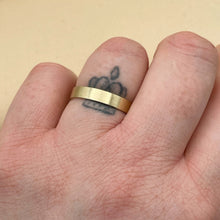 Load image into Gallery viewer, Yellow gold - 4mm - Brushed finish wedding band
