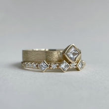 Load image into Gallery viewer, Golden Princess - Handcrafted yellow gold engagement ring