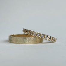 Load image into Gallery viewer, Yellow gold- 2mm and 4mm - Halve eternity rustic wedding band set
