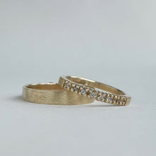 Load image into Gallery viewer, Yellow gold- 2mm and 4mm - Halve eternity rustic wedding band set