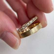 Load image into Gallery viewer, Yellow gold- 2mm and 4mm - Halve eternity rustic wedding band set