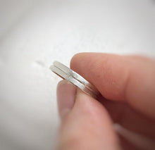 Load image into Gallery viewer, 925 - 4mm - Linear Male engagement ring