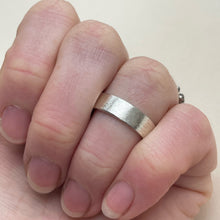 Load image into Gallery viewer, 925 - Rustic Wedding Band Set - 4mm and 6mm -  Silver