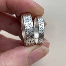 Load image into Gallery viewer, 925 - Textured  Wedding Band Set - 4mm and 6mm - Silver