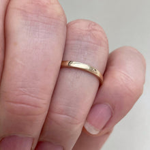 Load image into Gallery viewer, Yellow gold- 2mm and 4mm - Polished finish wedding band set