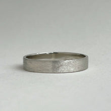 Load image into Gallery viewer, White gold - 4mm - Rustic wedding band
