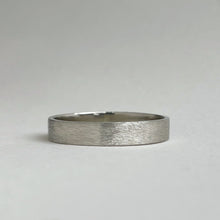 Load image into Gallery viewer, White gold - 4mm - Rustic wedding band
