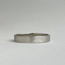 Load image into Gallery viewer, White gold - 4mm - Rustic wedding band