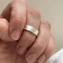Load image into Gallery viewer, 925 - Brushed Hammered Wedding Band Set - 4mm and 6mm - Silver