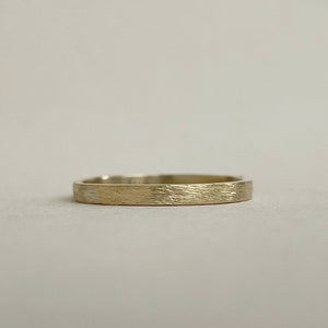 Yellow gold- 2mm and 4mm - Rustic wedding band set