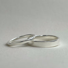 Load image into Gallery viewer, Handcrafted 925 Sterling Silver Polished Wedding Band Set - His and Hers Plain Wedding Bands with Semi-Polished Texture