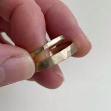 Load image into Gallery viewer, Yellow gold- 2mm and 4mm - Hammered brush finish wedding band set