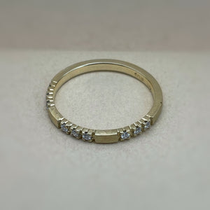 Yellow gold - Halve eternity ring - Ethical diamonds