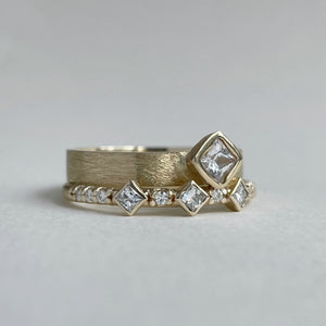 Made to order - Snow - yellow gold wedding/anniversary band