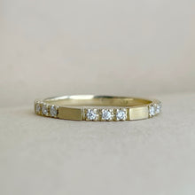 Load image into Gallery viewer, Yellow gold - Halve eternity ring - Ethical diamonds
