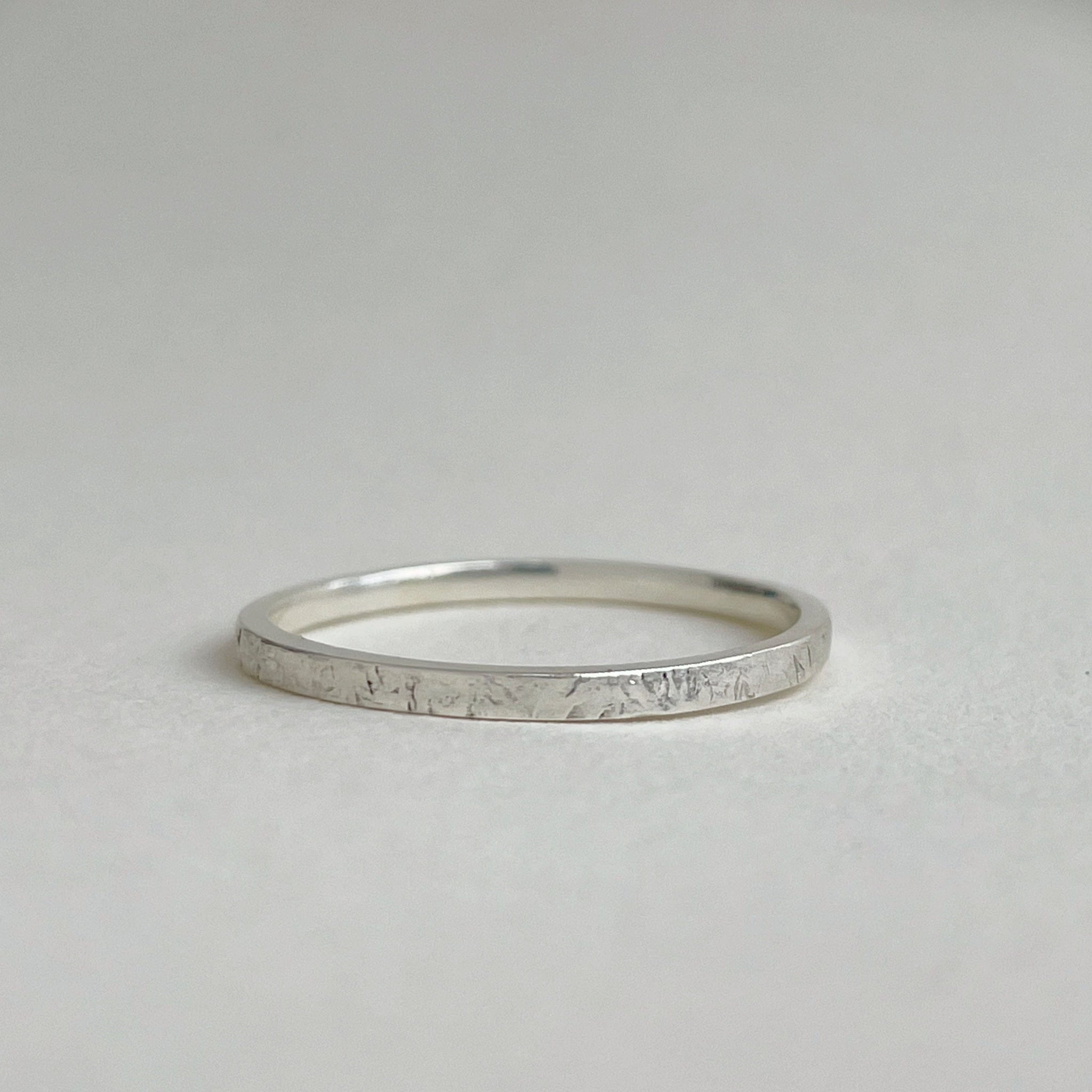 925 - 1.5mm - Thin hammered wedding ring – Bobbi's Jeweller