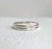 Load image into Gallery viewer, 925 - Rustic Wedding Band Set - Silver
